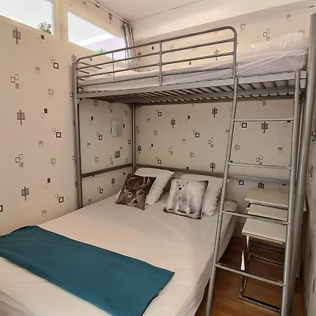 Annonce Professionnelle. Agreable 4eme Etage Front De Mer, Pour 3 Personnes Maxi A Plage. * Hardelot-Plage